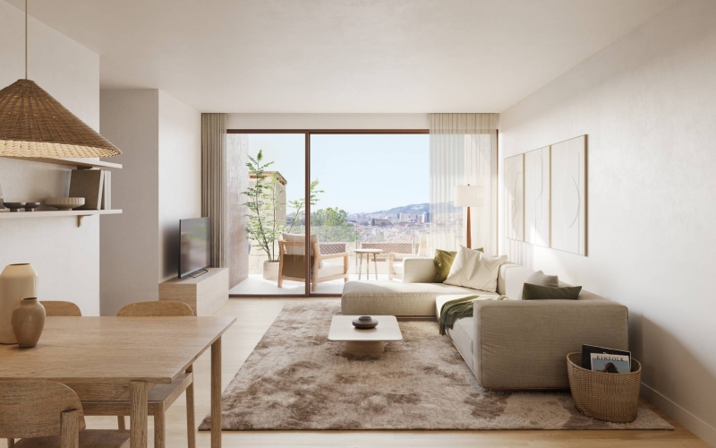 ¡Descubre el piso de tus sueños! Una vivienda moderna, eficiente y diseñada para ofrecerte el máximo confort en una ubicación privilegiada. Actualmente en construcción, la entrega de llaves está prevista para finales de 2027. Distribución y Espacios (77,85 m² totales construidos) El piso destaca por su excelente distribución, separando las zonas de día y de noche para mayor privacidad: Zona de día Salón-comedor (24,90 m²): Un gran espacio abierto que une el salón, el comedor. Ideal para hacer vida en familia. Zona de día Cocina pseudoindependiente (7,80 m²): Un espacio abierto que une la cocina moderna tipo office y el comedor. Ideal para hacer vida con familia. Terraza/Balcón (7,55 m²): Con acceso directo desde el salón, perfecta para relajarte, disfrutar de las vistas y recibir invitados. Habitación Principal (13,85 m²): El dormitorio principal, con un armario empotrado. Habitación Individual (7,15 m²): Perfecta como dormitorio infantil, despacho o cuarto de invitados. Baño (4,70 m²): Un baño completo de tres piezas con plato de ducha extraplano. Máximo Ahorro y Confort: Tecnología Aerotermia Olvídate de facturas de luz desorbitadas. El edificio cuenta con una fachada de alta eficiencia energética y un sistema central de Aerotermia por conductos (calefacción y aire acondicionado por bomba de frío/calor). ¿Qué significa para ti? Es una tecnología limpia que extrae la energía del aire exterior para aclimatar tu casa. Consume muy poco, respeta el medio ambiente y mantiene la temperatura perfecta todo el año. Calidades Premium (Listas para disfrutar) La vivienda se entrega con acabados de primera calidad, pensados para durar y facilitar tu día a día: Aislamiento total: Ventanas de aluminio de alta gama con doble cristal y rotura de puente térmico (evitan que entre el frío o el calor de la calle) y persianas motorizadas. Interiores elegantes: Suelo de parqué laminado de máxima resistencia (AC5) y puertas macizas lacadas en blanco. Cocina lista para usar: Totalmente amueblada con armarios altos, bajos y electrodomésticos de última generación. Baños de diseño: Equipados con grifería termostática (para regular la temperatura del agua al instante) y duchas extraplanas. Características Clave del Inmueble Ubicación y orientación: Situado en la 1ª planta. Es totalmente exterior y cuenta con orientación Norte, lo que asegura una iluminación natural constante y agradable sin calor excesivo. Comodidades: El edificio dispone de ascensor. Aparcamiento: Opción de adquirir una cómoda plaza de garaje en el mismo edificio a partir de 34.000 €. Ubicación estratégica: Rodeado de servicios, transporte público, comercios y zonas verdes. Comprar sin complicaciones con Pratfinques En Pratfinques te acompañamos en todo el proceso para que no tengas que preocuparte por nada. Nos encargamos de: Gestión integral de los trámites de compraventa. Búsqueda y obtención de la mejor financiación hipotecaria. Liquidación de los impuestos correspondientes. Inscripción final de la vivienda en el Registro de la Propiedad. Información legal y fiscal (Transparencia total) El precio de venta indicado del inmueble no incluye impuestos ni tasas (el IVA correspondiente a la obra nueva se calculará aparte). La plusvalía (Impuesto sobre el Incremento de Valor de los Terrenos de Naturaleza Urbana) corre totalmente a cargo del vendedor, tal y como marca la ley. ¡El futuro de tu familia empieza aquí! Contacta con nosotros hoy mismo para recibir más información, planos o resolver cualquier duda sobre tu próximo hogar. &nbsp; &nbsp;