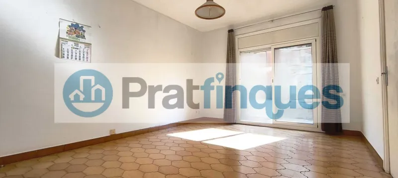 OPORTUNIDAD EN PLAZA CATALUNYA: PISO CON ASCENSOR Y SOL DE MAÑANA - Ref. HB-2002-0103-1179